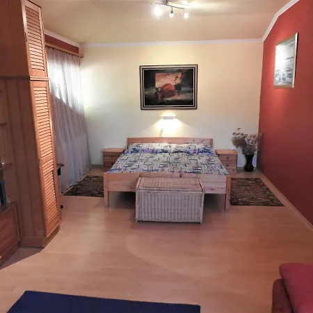 Semesterbostad Galeria Apartman