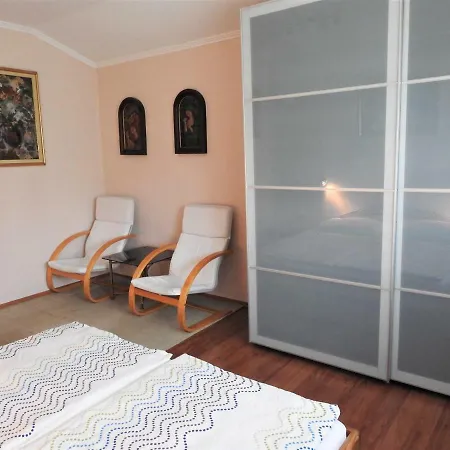 Galeria Apartman Semesterbostad *